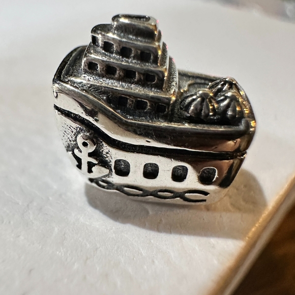 Authentic Pandora Retired Cruise Ship TRAVEL CHARM - Picture 5 of 8